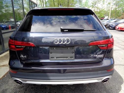 2017 Audi A4 2.0T Prestige