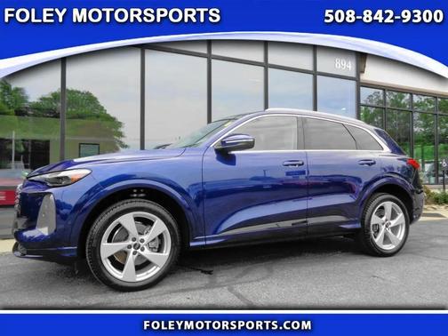 Blue 2025 Audi Q5 Premium Plus 2.0 TFSI quattro