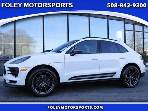 2023 Porsche Macan T AWD