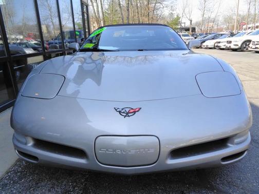 Pewter 2002 Chevrolet Corvette Base