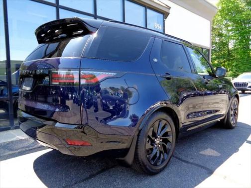 2023 Land Rover Discovery P300 S R-Dynamic
