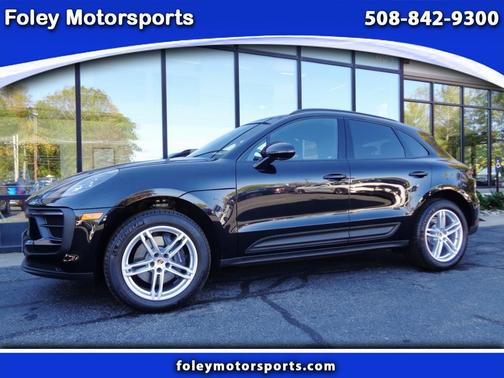 2025 Porsche Macan AWD