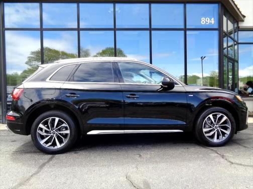 2023 Audi Q5 45 S line Premium Plus