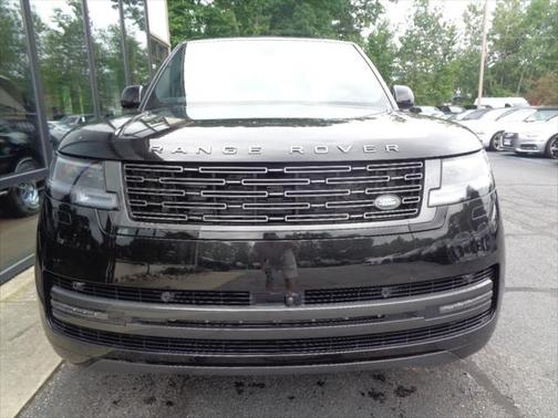 2024 Land Rover Range Rover P530 SE SWB