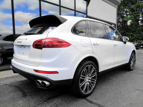 2017 Porsche Cayenne E-Hybrid S