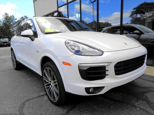 2017 Porsche Cayenne E-Hybrid S