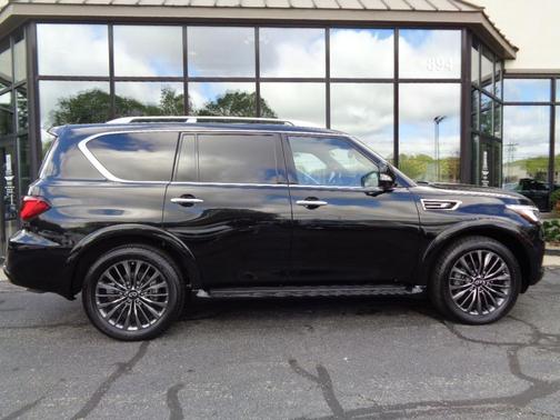 2024 INFINITI QX80 PREMIUM SELECT AWD