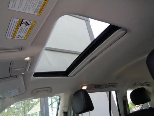 Black 2024 INFINITI QX80 Luxe