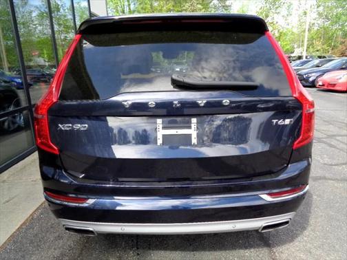 2019 Volvo XC90 T6 Inscription