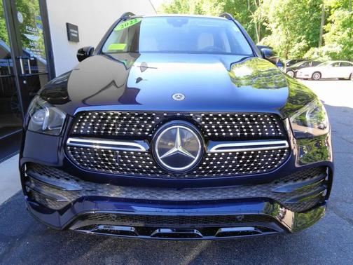 Blue 2022 Mercedes-Benz GLE 350 4MATIC