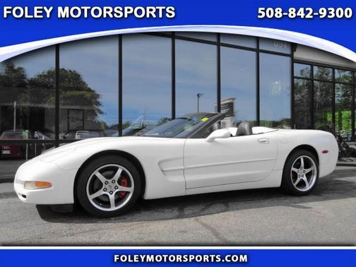 White 2001 Chevrolet Corvette Base