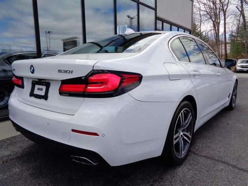 White 2021 BMW 530 530i xDrive Sedan