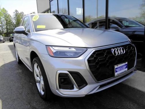 2022 Audi Q5 45 S line Premium Plus