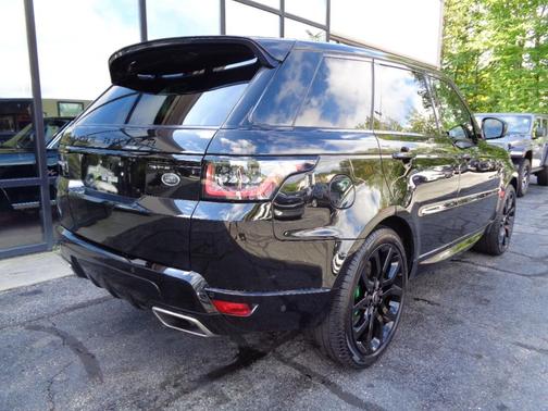 2021 Land Rover Range Rover Sport HSE Silver Edition