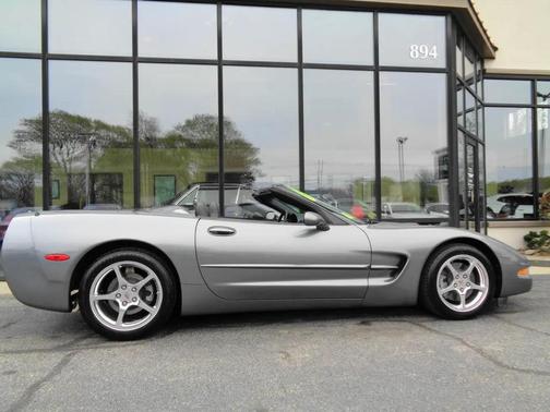 Gray 2004 Chevrolet Corvette Base