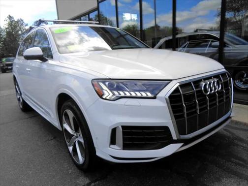 2023 Audi Q7 55 Premium Plus