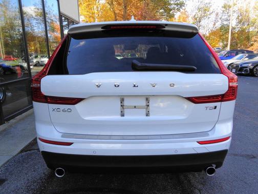 2019 Volvo XC60 T5 Momentum