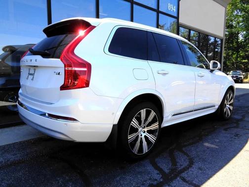 2022 Volvo XC90 T6 Inscription