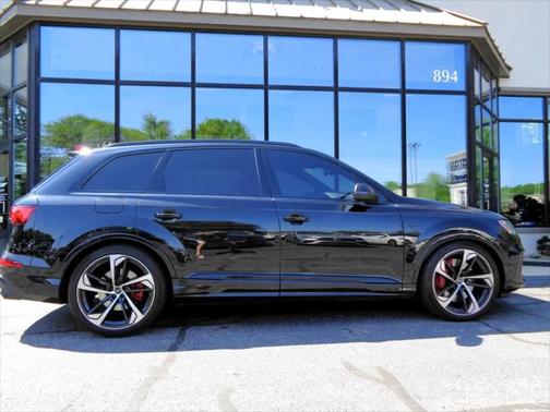 2023 Audi SQ7 4.0T Premium Plus