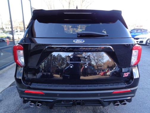 2022 Ford Explorer ST 4WD