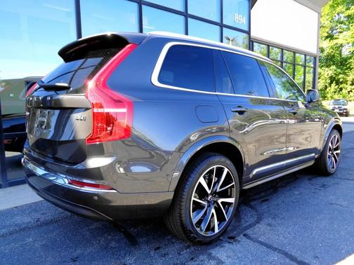 2024 Volvo XC90 B6 AWD Plus Bright Theme 7P