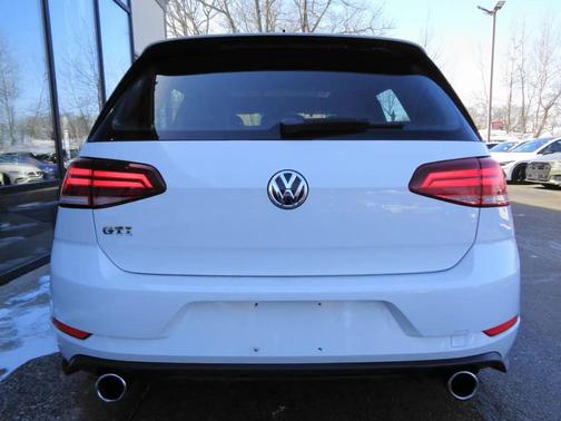 2018 Volkswagen Golf GTI 2.0T Autobahn Manual