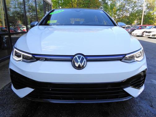 2024 Volkswagen Golf R 2.0T Manual
