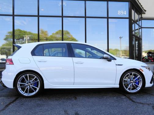 2024 Volkswagen Golf R 2.0T Manual