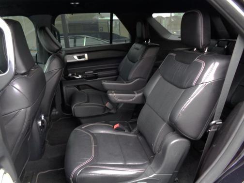 2021 Ford Explorer ST 4WD