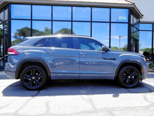 2023 Volkswagen Atlas Cross Sport 3.6L V6 SEL R-Line