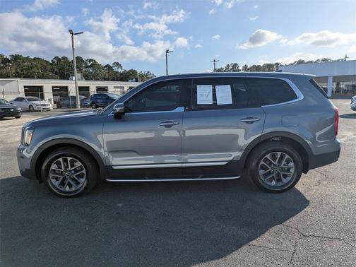 2024 Kia Telluride LX