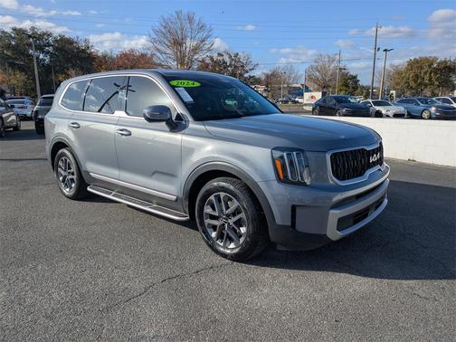 2024 Kia Telluride LX