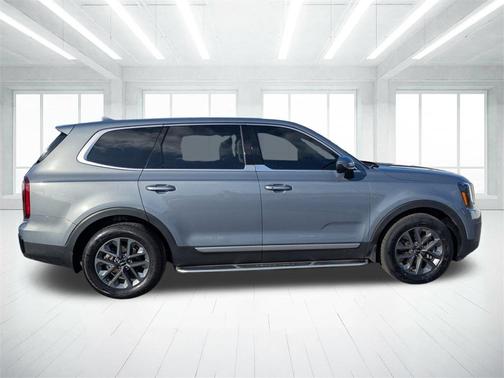 2024 Kia Telluride LX