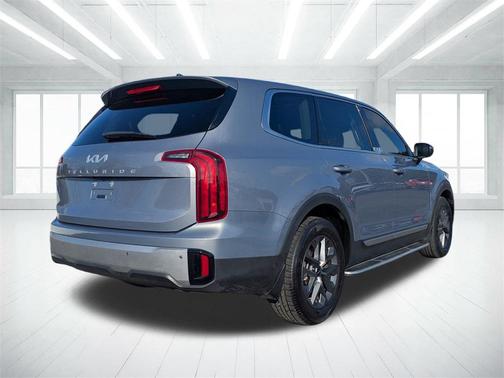 2024 Kia Telluride LX