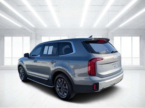 2024 Kia Telluride LX