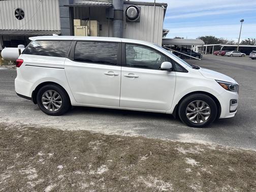 2021 Kia Sedona LX