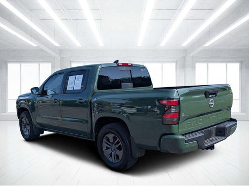 2025 Nissan Frontier SV