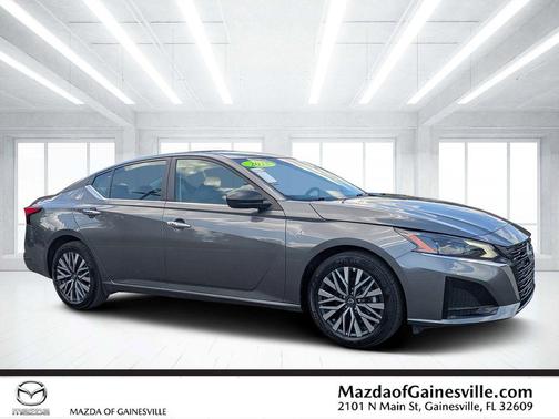 Gun Metallic 2025 Nissan Altima 2.5 SV