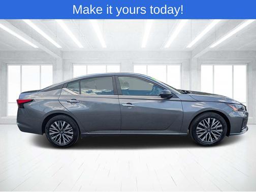 Gun Metallic 2025 Nissan Altima 2.5 SV