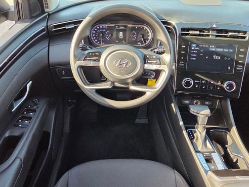Amazon Gray 2023 Hyundai TUCSON SE