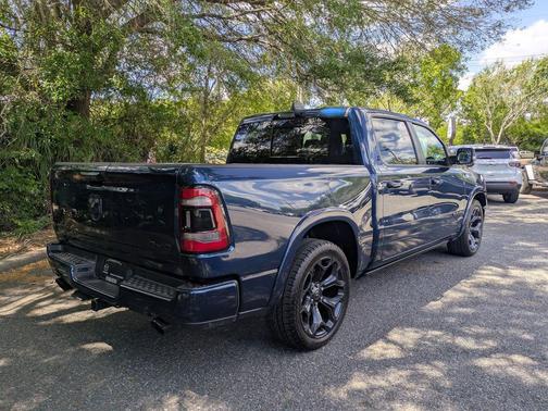Patriot Blue Pearlcoat 2021 RAM 1500 Limited