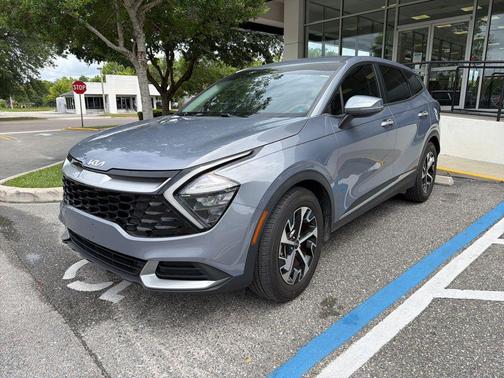 Everlasting Silver 2023 Kia Sportage EX