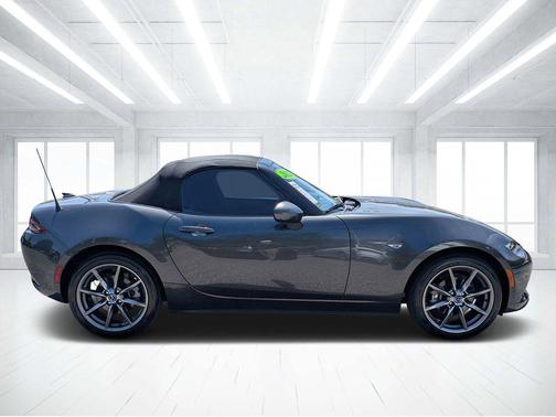 Machine Gray Metallic 2022 Mazda MX-5 Miata Grand Touring