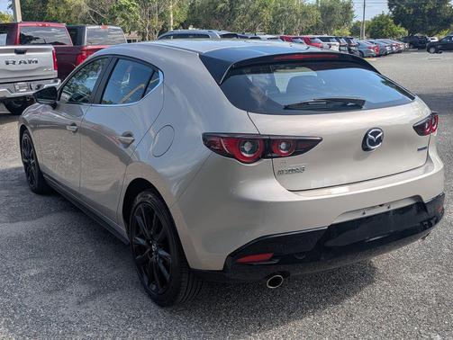 Quartz Metallic 2024 Mazda Mazda3 2.5 S Select Sport