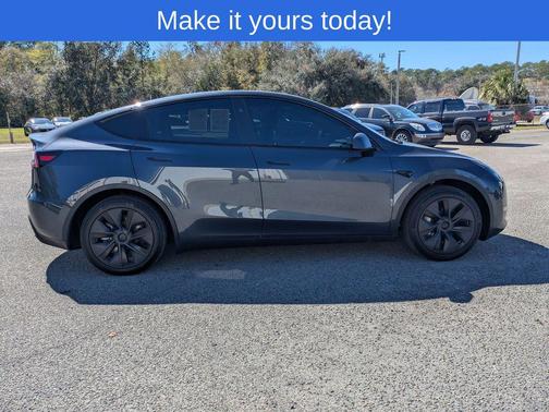 2025 Tesla Model Y Long Range Dual Motor Rear-Wheel Drive