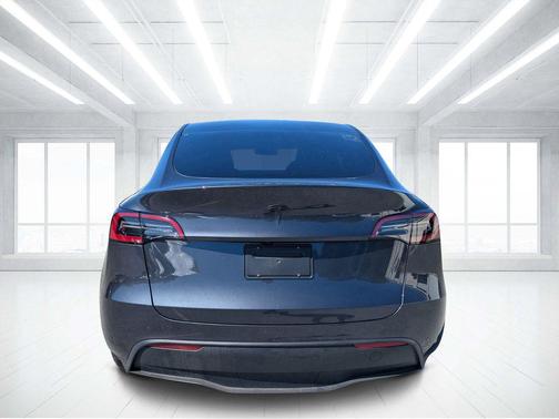 2025 Tesla Model Y Long Range Dual Motor Rear-Wheel Drive