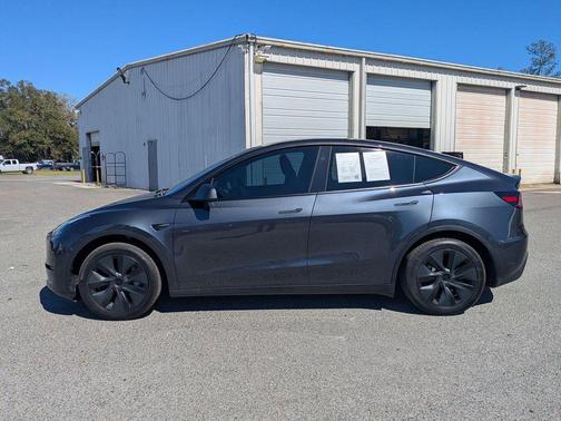 2025 Tesla Model Y Long Range Dual Motor Rear-Wheel Drive