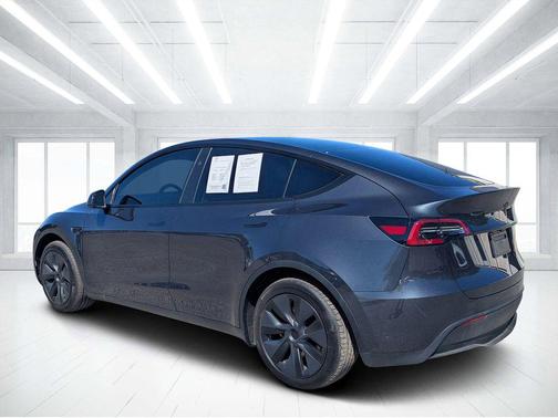 2025 Tesla Model Y Long Range Dual Motor Rear-Wheel Drive