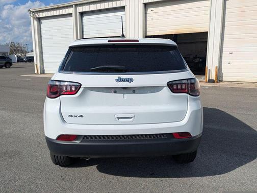 2025 Jeep Compass Sport