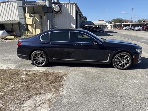2020 BMW 750 i xDrive
